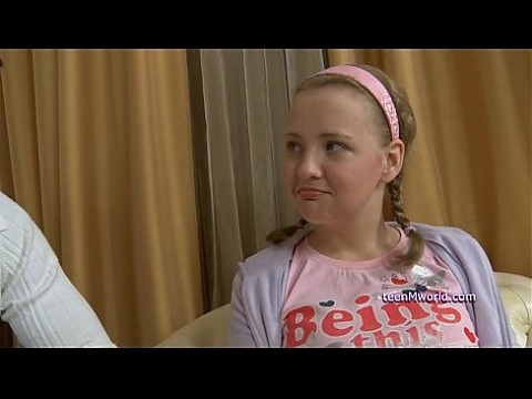 Teenie repeatedly squirting