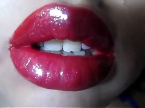 [Пухлые губы целуются] Я питаюсь твоей слабостью! 5 мин.