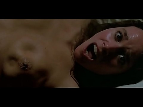 Barbara Hershey обнаженная и нащупанная в сущности 46 сек.
