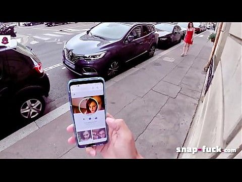 Сладкая книжный червь Флора любит жестко трахаться! Snap-fuck.com 17 мин.