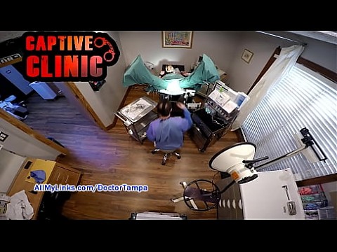 За кулисами SFW от Хоуп Харпер «Трамп Эти суки», подготовка камеры и обзор сценария, смотрите весь фильм на BondageClinic.com 8 мин.