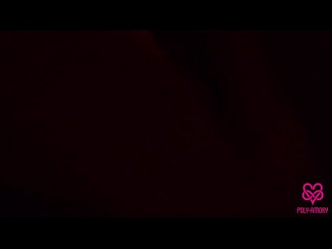 Jasmine dance on bed (without sound)