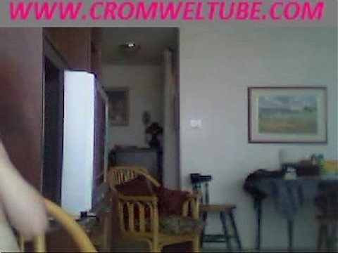 Мама застукала дочку за минетом перед вебкамерой - WWW.CROMWELTUBE.COM 6 мин.