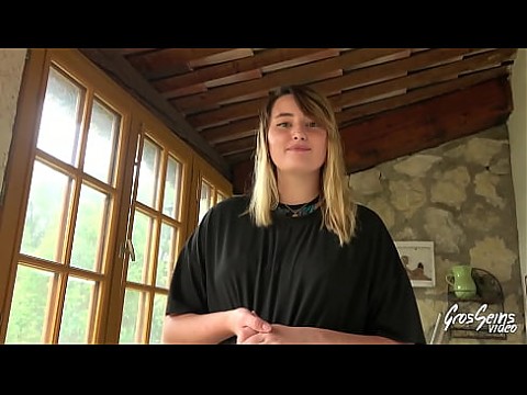 Давина, молодая студентка-эксперт по содомии 15 мин.