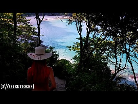Great Ass Teen Nudes Walks Along the Paths in the Tropics